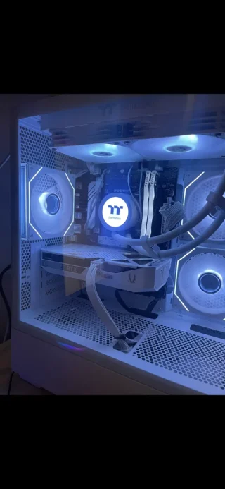 للبيع PC Gaming بحالة ممتازة + كفالة سارية 3