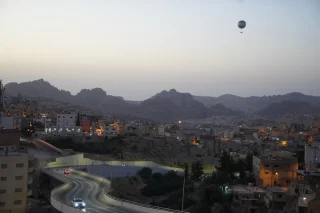 فندق للبيع او شريك ب ١٥٠ الف فقط 4