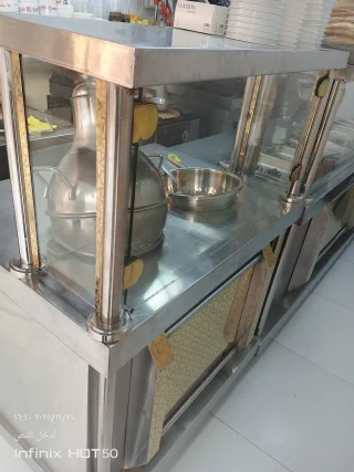 عدة مطعم للبيع 9