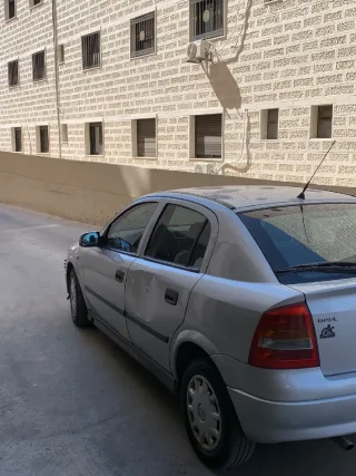 سيارة اوبل استرا موديل ٢٠٠٢ 8