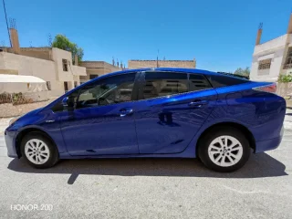 Toyota Prius 2017 Hybrid for Sale 3