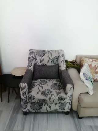 طقمين كنب للبيع 2