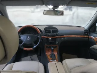 E200 مرسيدس بنز 2003 10