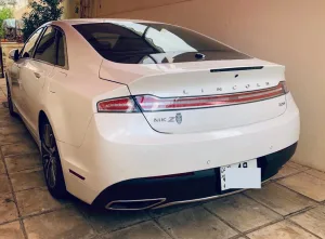 Lincoln MKZ Hybrid 2019 مميزة جدا  للبيع 8