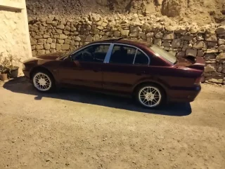 ميتسوبيشي جالنت 98 سوبر صالون فل كامل ما عدا الجير 10