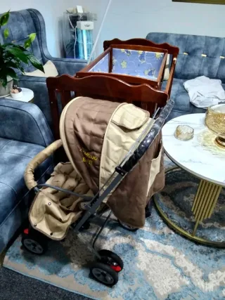 سرير بيبي وعربايه اطفال بسعر 75دينار /ا ح م دع٥