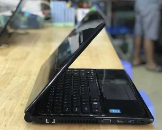 **لابتوب Acer Core i3 الجيل الثاني – 4GB RAM و500GB HDD بسعر 120 دينار مع كفالة 4