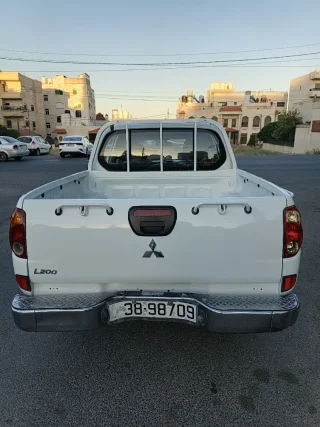 متسوبيشي L200