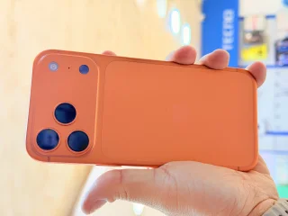 ايفون 17 برو ماكس Esim شرررق اوسط 8