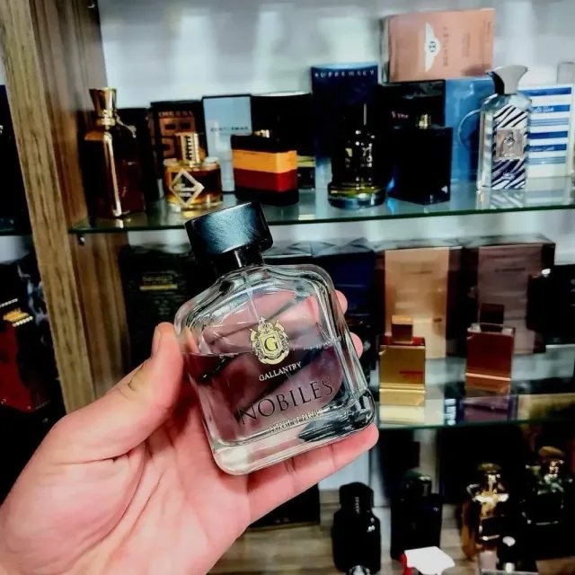 ابو جاد للعطور والهدايا 2