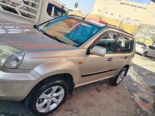نيسان اكس تريل 4