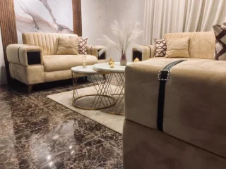🛋️✨ طقم كورنر فخم – 9مقاعد✨🛋️طقم كنب أنيق يعطي فخامة ولمسة راقية للصالون، مطرز تطر 15