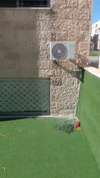 فني تكييف وتبريد