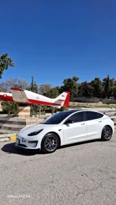 Tesla model 3 2023 2
