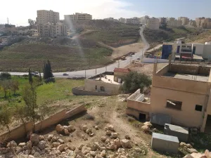 أرض للبيع في طبربور من المالك 3