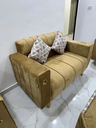 بسم الله ماشاءالله...طقم كنب مودرن 9 مقاعد خشب سويد ولاتيه 🛋️ قماش تركي مخمل سفنج 5