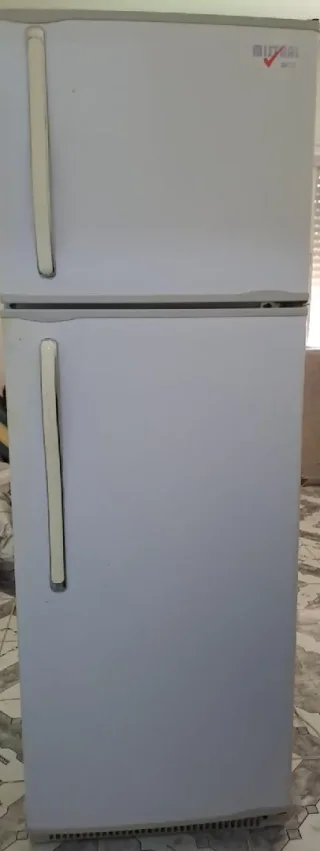 ثلاجه مستعمل نظيف جدااا