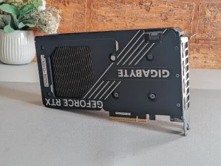 كرت شاشة gigabyte RTX 5060 windforce oc 8gb