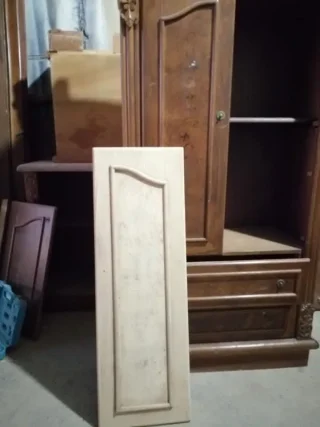 مشغل أبو يقين لدهان الموبيليا
