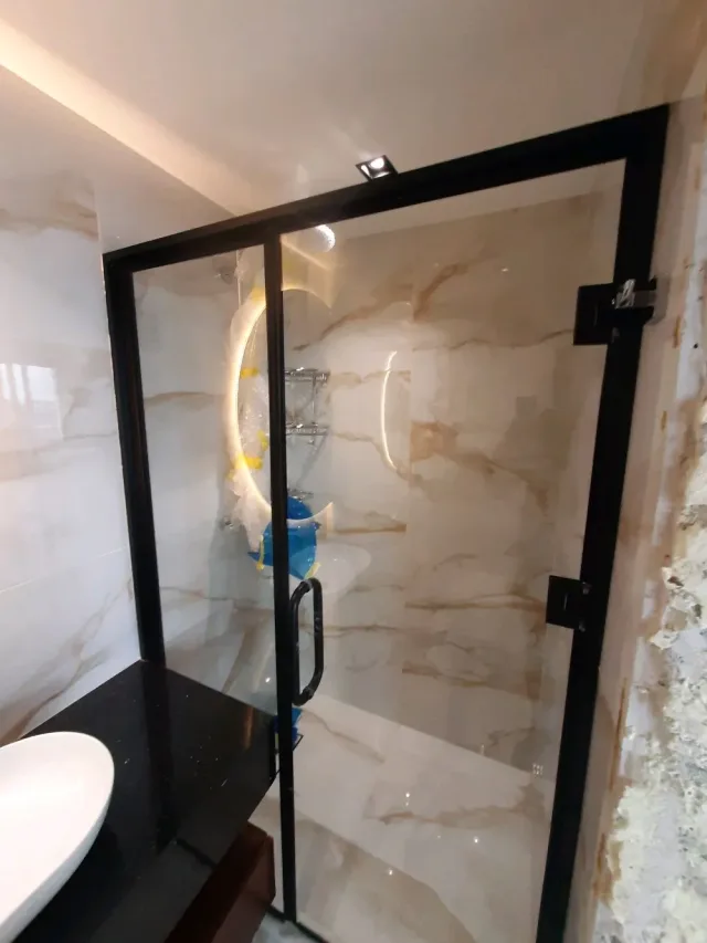 Shaheen Glass & Mirror 9