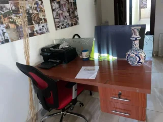 اثاث مكتب للبيع بالكامل