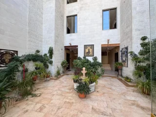 شقة كبيره للبيع في المدينة الرياضية