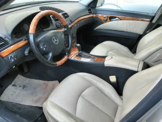 E200 مرسيدس بنز 2003 9