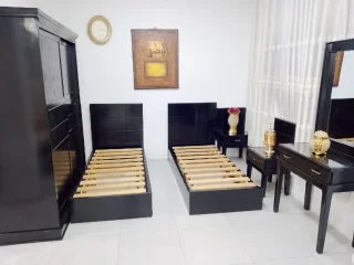 غرف نوم ماستر، وشبابي
