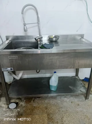 عدة مطعم للبيع 13
