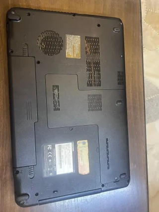 لابتوب توشيبا (Toshiba) بحالة ممتازة للمهام اليومية والدراسة 2