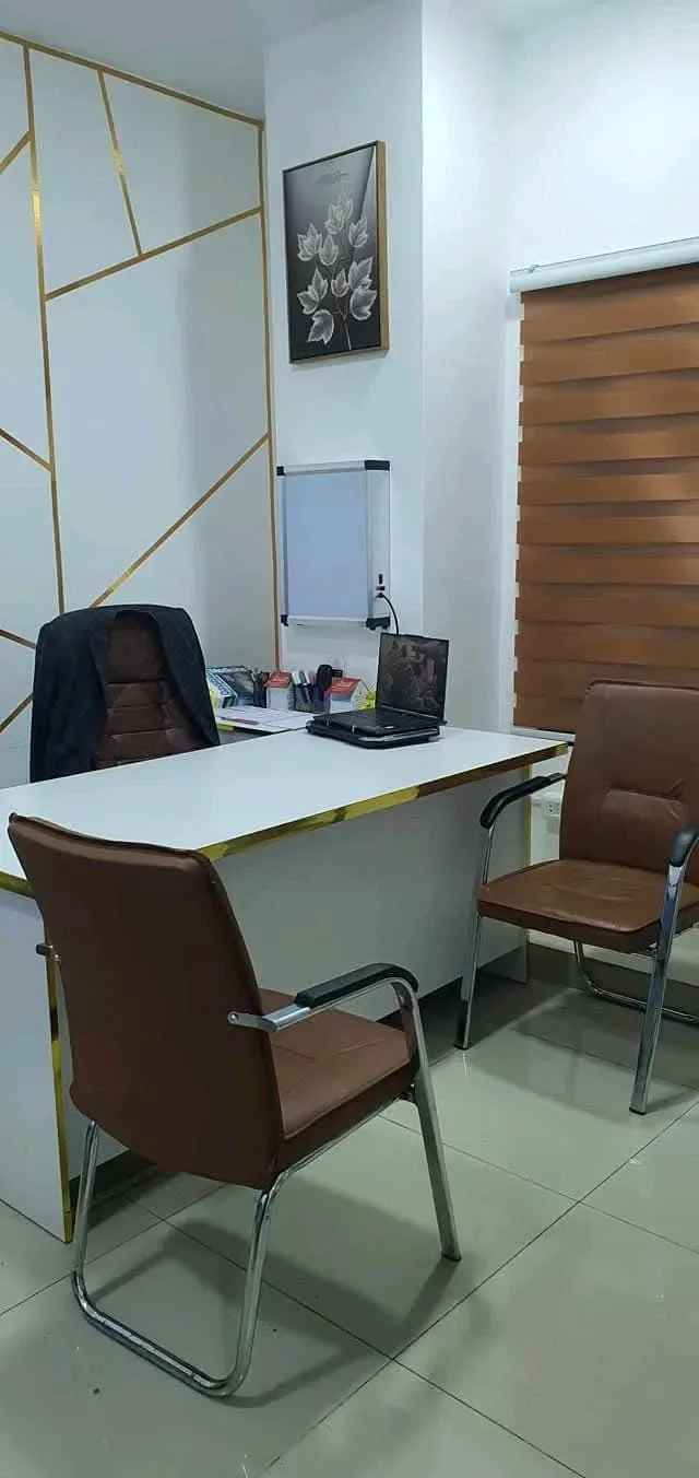 عيادة الدكتور خالد مناصرة للنسائية و التوليد وسلامة الجنين والطب العام 10