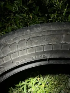 ٤ فردات كوشوك نوع بريجستون مقاس 235/50  R20 3