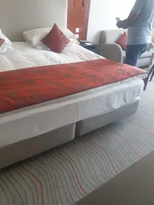 اثاث غرف نوم فندقي٥ نحوم  خشب طبيعي بسعر مغري 11