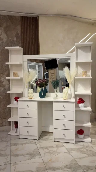 غرفة نوم ماستر modern 🛌✨ خشب لاتيه 18 🪵 ، لون أيفوري مميز 🤍✨ مع ملحق ادراج داخلي