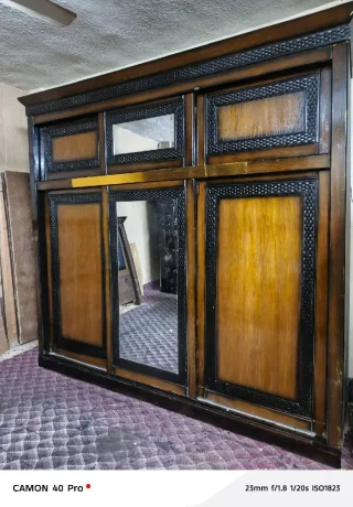 160 دينار 🔥 غرفه نوم ماستر تفصيل خشب لاتيه لون عسلي بدون مراي فقط التواليتاربد م