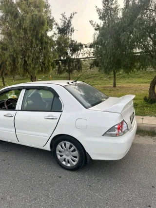 سيارة متسوبيشي لانسر GLX للبيع 4