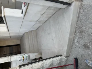 فني تركيب جميع انواع البلاط و الرخام شغل و تسليم هندسي بادق التفاصيل