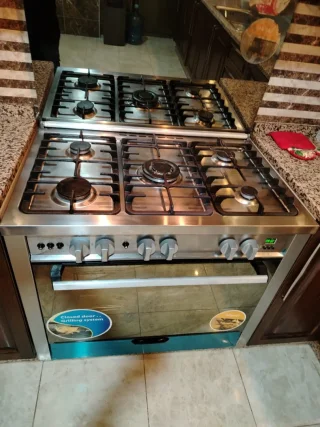 عفش بيت كامل استخدام اشهر قليله بحالة الوكاله وبسعر مناسب جداً 6