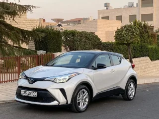 للبيع تويوتا C-HR LE هايبرد 2023 — سعر لقطة30 ألف كم فقط | مواصفات خليجية 4