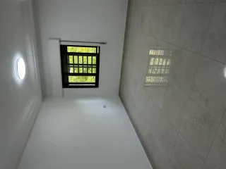 شقه ارضيه للبيع في مرج الحمام مجدده بالكامل.