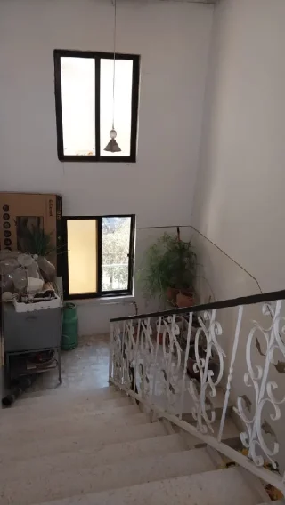 🏡 عمارة بقوشان مستقل للبيع في رأس العين – حي الدبابية | شقق مؤجرة