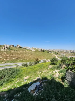 السلام عليكم ورحمه الله وبركاته ✋شقه للايجار في اربد 👍زبدا شرق المركز الغربي 👍من 15