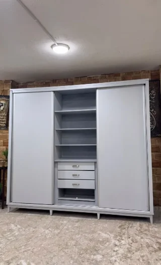 غرفة نوم ماستر modern 🛌✨ 📌فل لاتيه 18 و زان 🪵📌عمق 60_سم 👌📌لون مميز 🩶✨📌سكك هايدرو 11