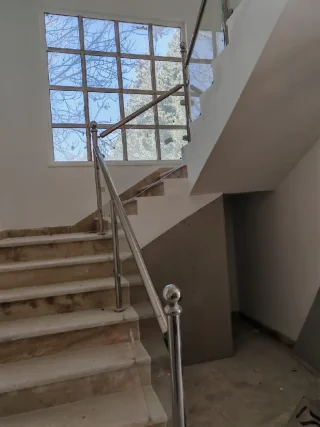دربزينات وديكورات ستانليس ستيل وزجاج سيكوريت 8