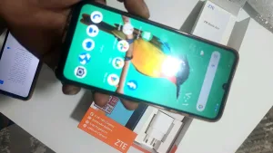 موبايل ZTE A55128 GB مستعمل مكفول بحال الجديد 4