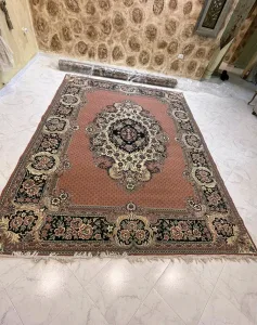 سجادة عدد 2 المقاس 3*380  ، مكنسه ، صوبة ، مكيف دفية حامي ، شفاط عدد2 2