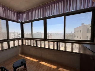 شقة كبيره للبيع في المدينة الرياضية
