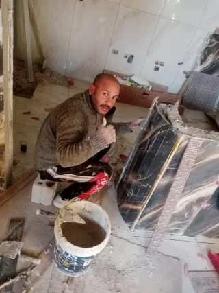 فني تركيب بلاط ورخام 3