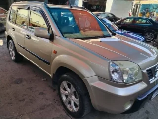 نيسان اكس تريل 2