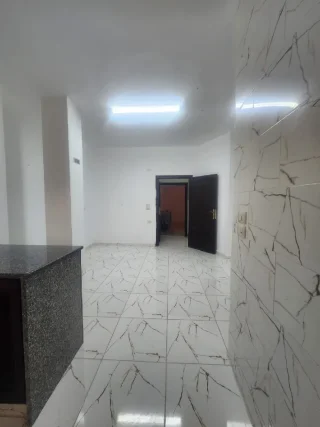 السلام عليكم ورحمه الله وبركاته ✋شقه للايجار في اربد 👍زبدا شرق المركز الغربي 👍من 11